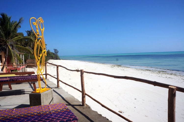 Sansibar Terrasse mit Kunst